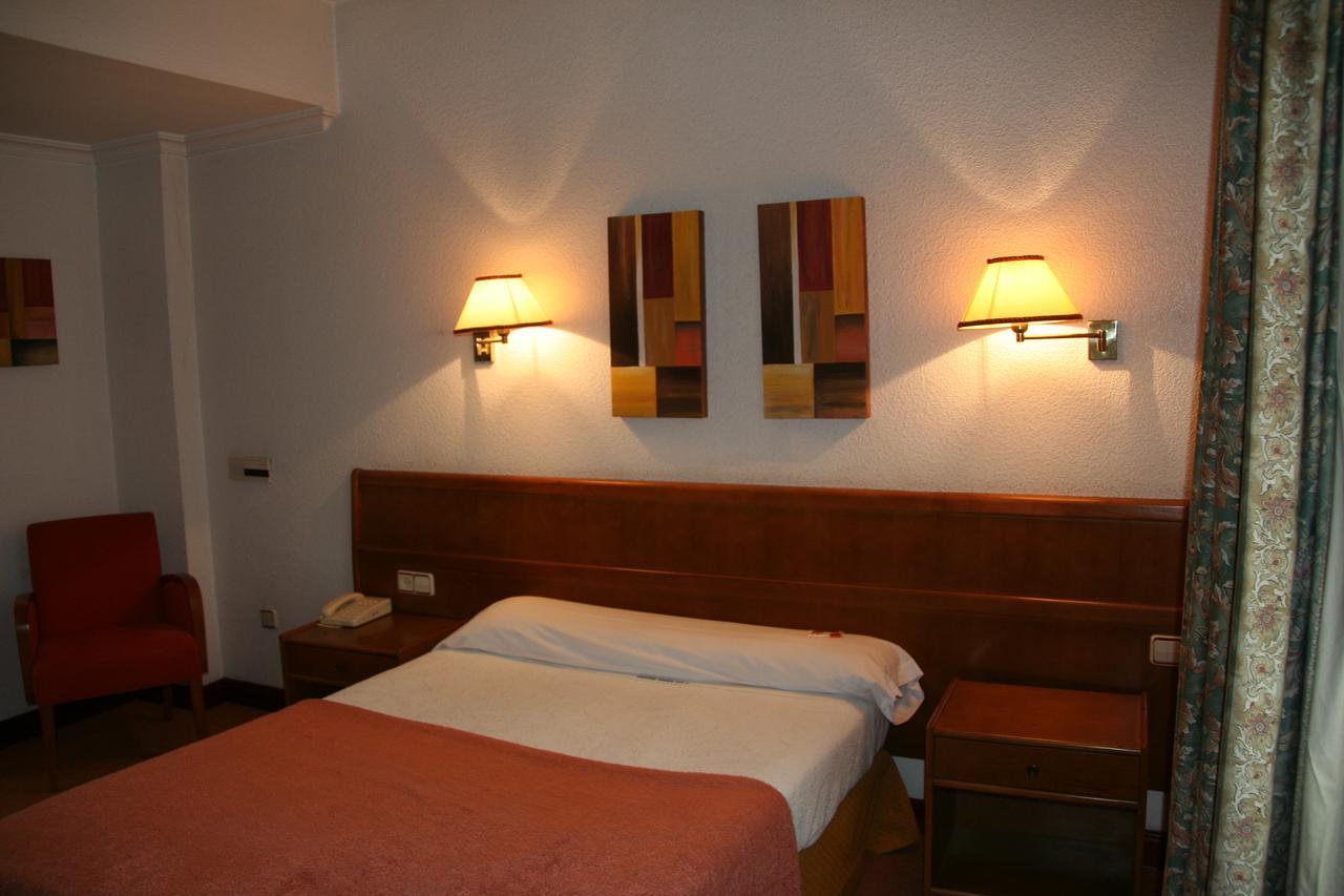 Hostal Gran Via Βίγκο Εξωτερικό φωτογραφία